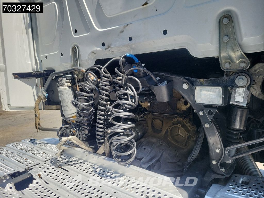 Mercedes Actros 1851 4X2 BigSpace 2x Tanks Standklima