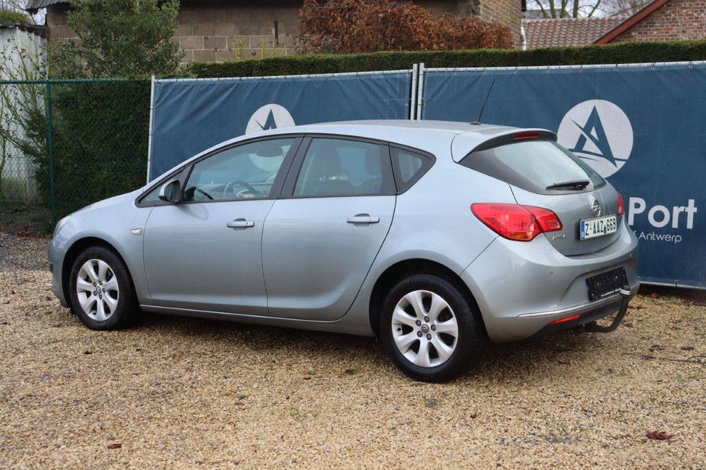 Pkw Opel Astra Benzin 2014 (Marge)