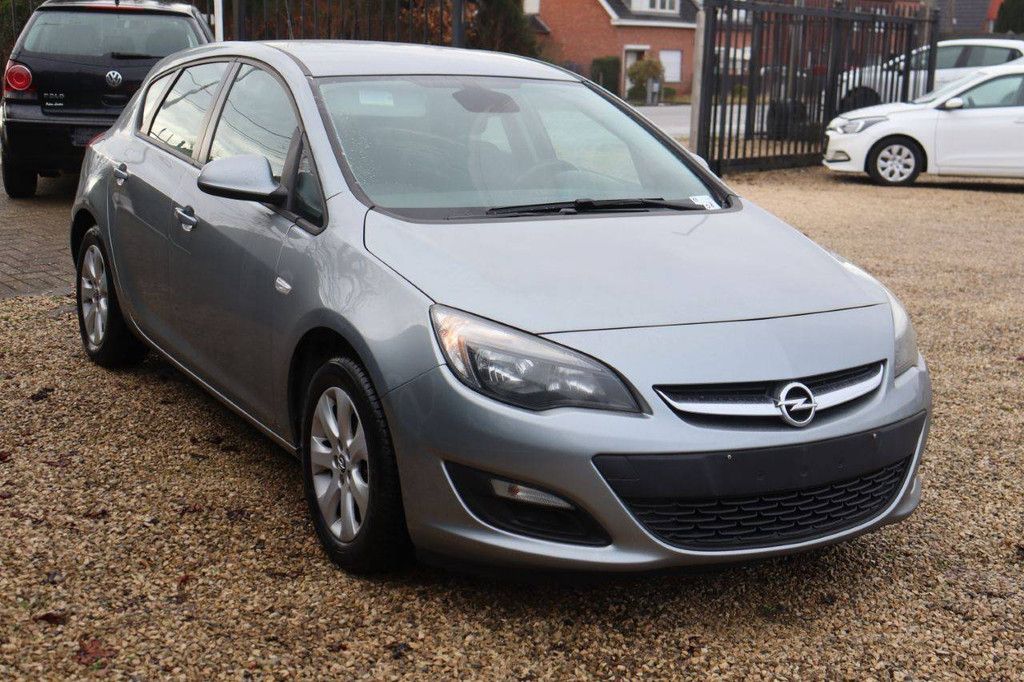 Pkw Opel Astra Benzin 2014 (Marge)