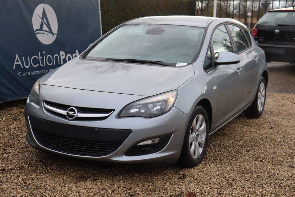 Pkw Opel Astra Benzin 2014 (Marge)