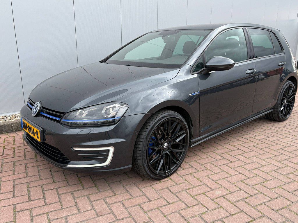 Pkw Volkswagen Golf GTE Hybrid 150 PS 2015 (Margin)