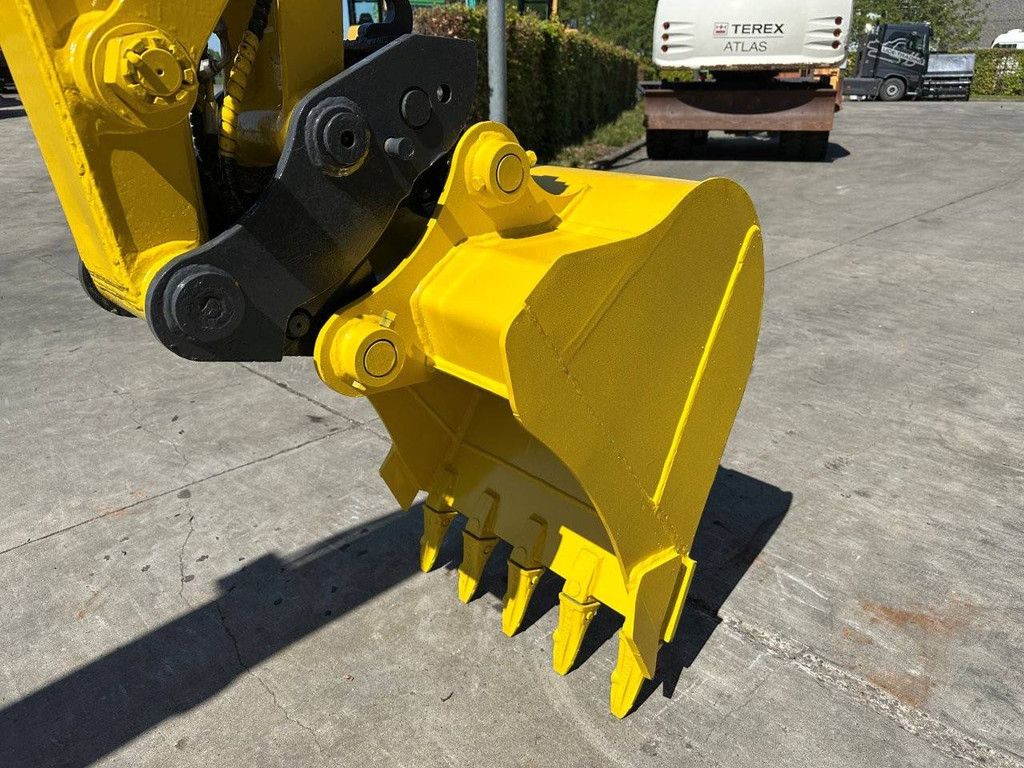Wacker Neuson 6003 crawler excavator 2013