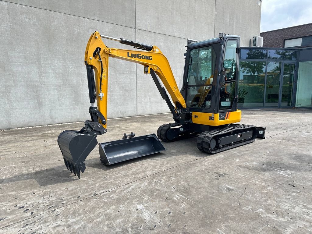 LiuGong 9027 FZTS 2026 Crawler Excavator New