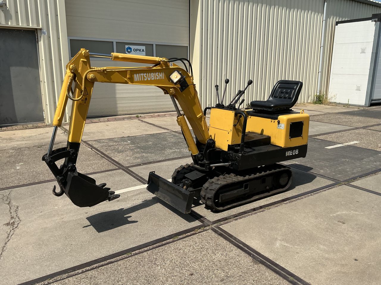 Te Koop Mitsubishi minigraafmachine