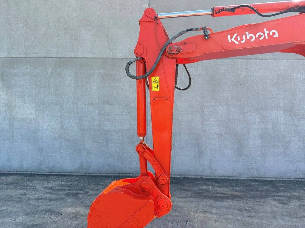 Crawler excavator Kubota KX185-3 2015