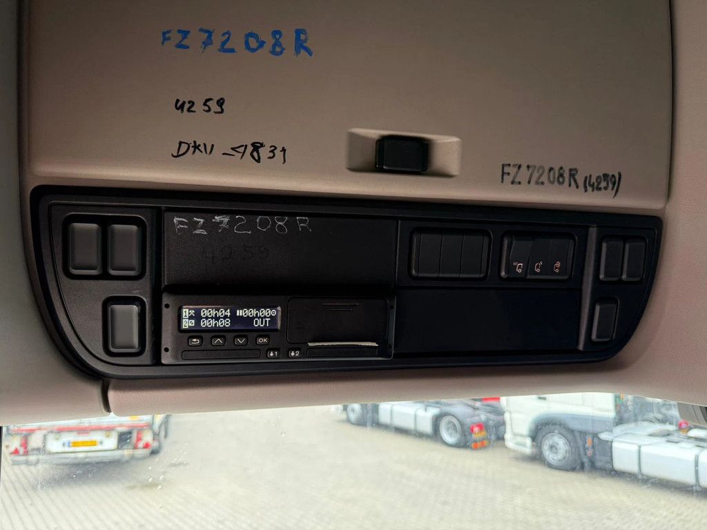 DAF XF 480 4x2 SSC Super Space ACC 2x tank 1435L