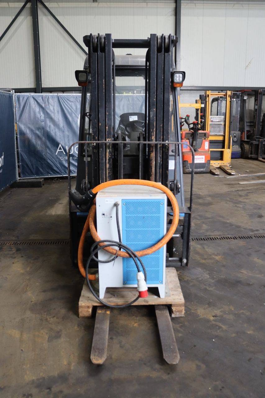 Forklift BYD ECB25C Electric 2500kg 4.8m 2015
