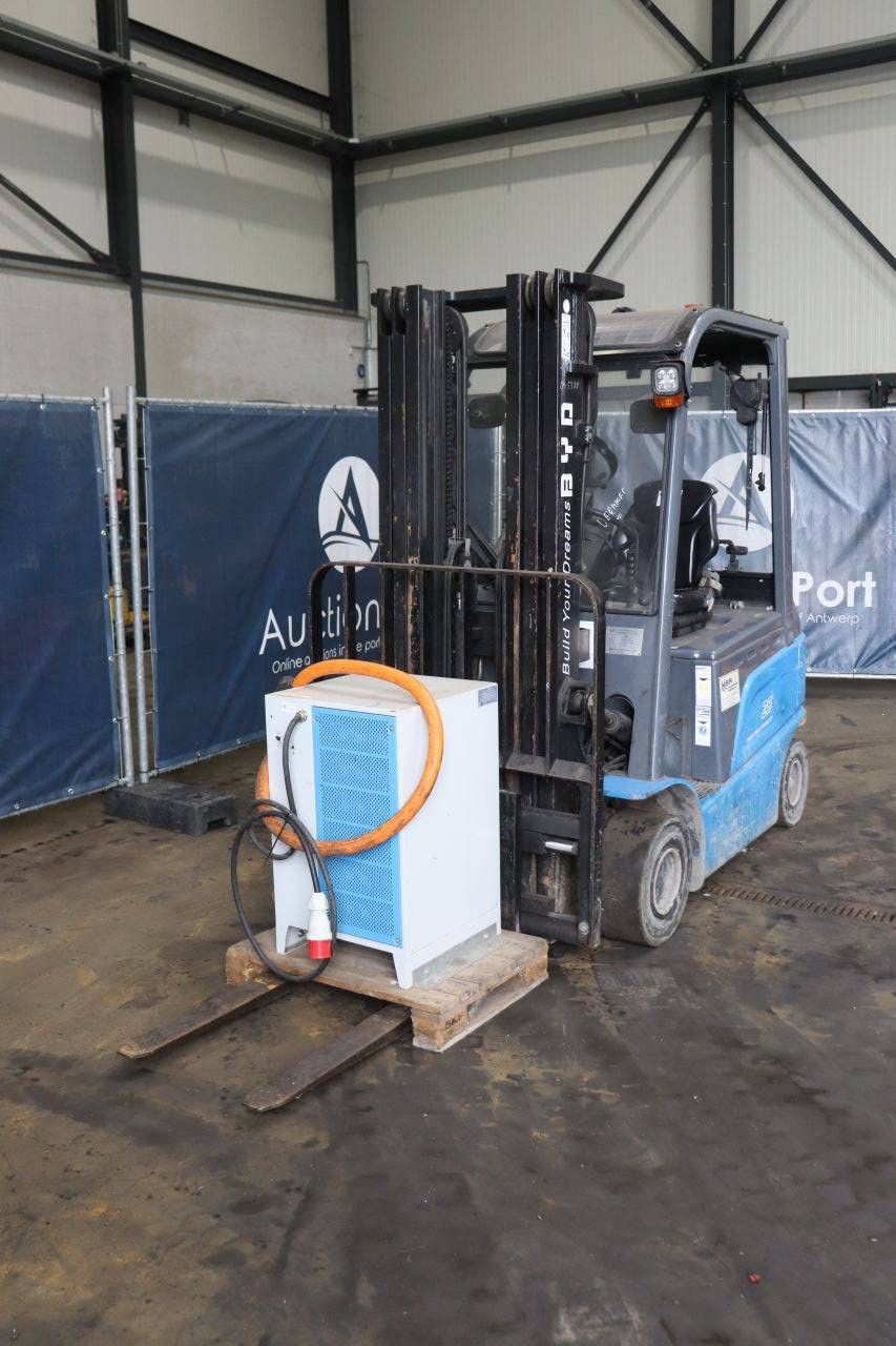 Forklift BYD ECB25C Electric 2500kg 4.8m 2015