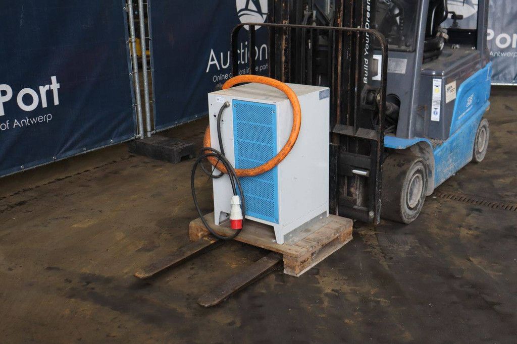 Forklift BYD ECB25C Electric 2500kg 4.8m 2015