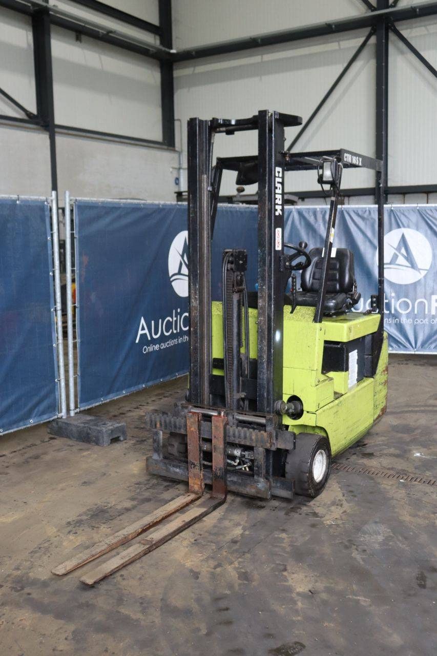 Clark CTM16-SX Electric Forklift 1600kg 3.3m 1998