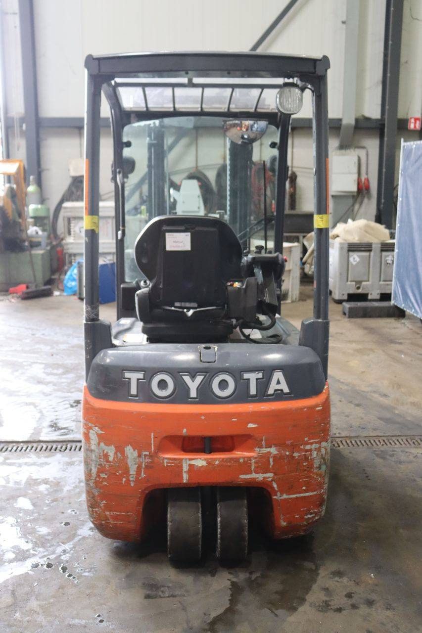 Toyota 8FBE18T Electric Forklift 1800kg 3.3m 2016
