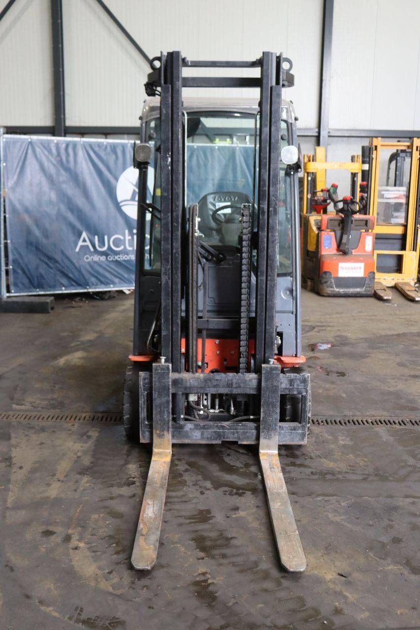 Toyota 8FBE18T Electric Forklift 1800kg 3.3m 2016