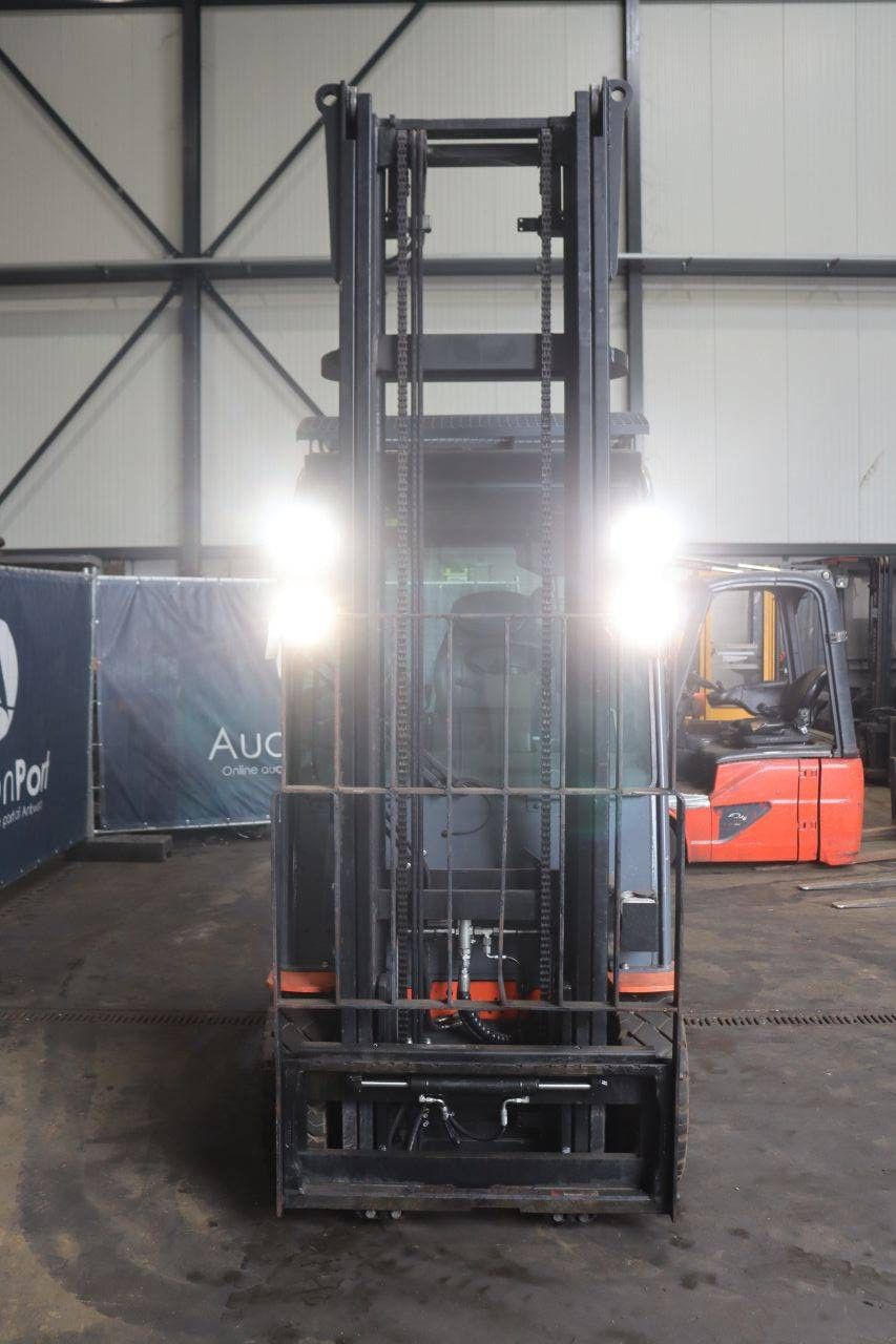 Toyota 8FBMT25 Electric Forklift 2270kg 4.5m 2018