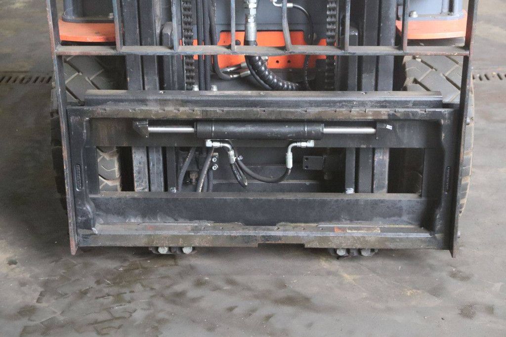Toyota 8FBMT25 Electric Forklift 2270kg 4.5m 2018
