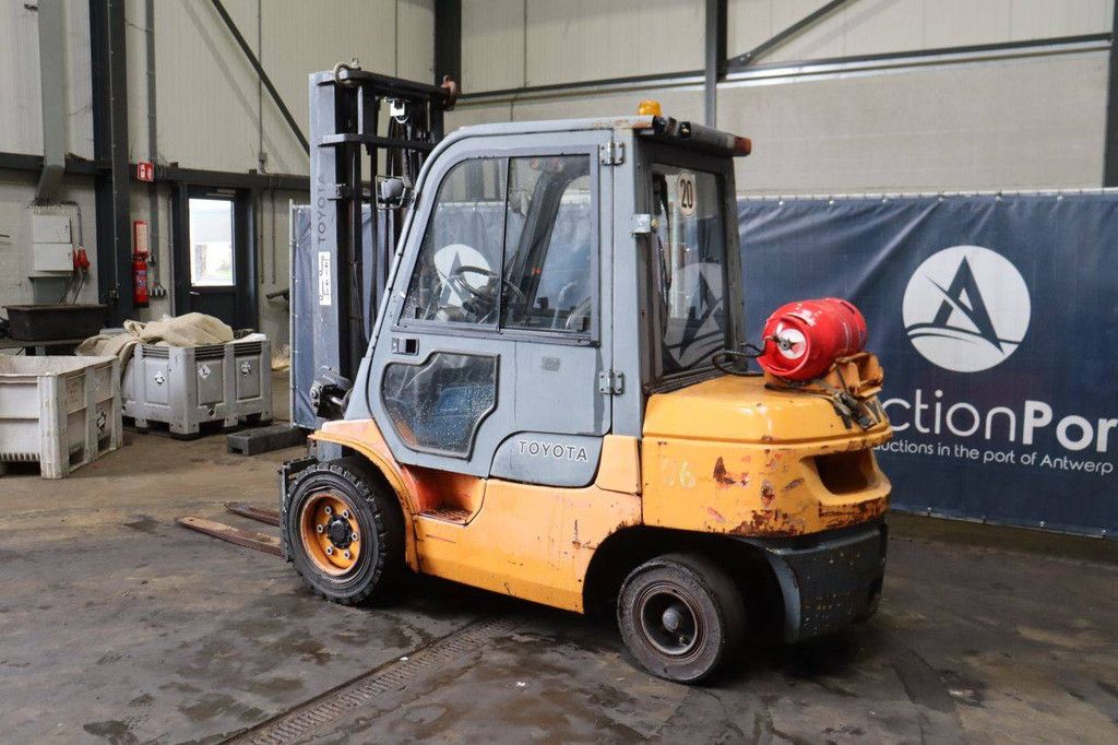Forklift Toyota 02-7FGJF35 LPG 3500kg 3.7m 2007