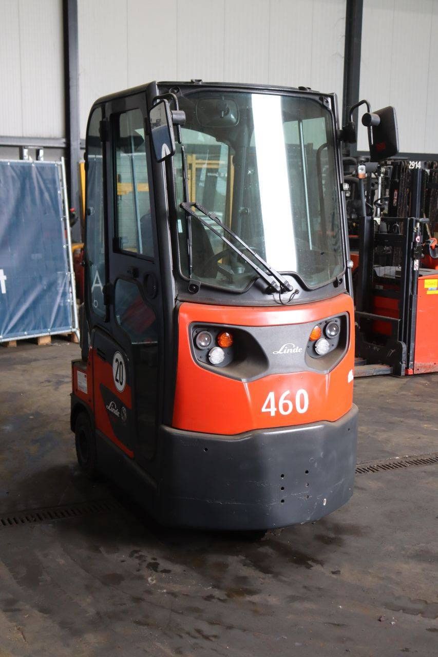 Electric tractor Linde P60 Electric 2017