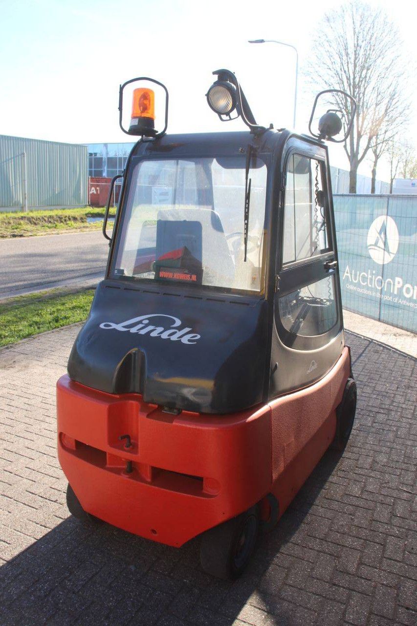 Heftruck Linde E30H Elektrisch 3000kg 1999