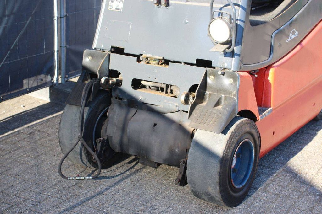 Heftruck Linde E30H Elektrisch 3000kg 1999