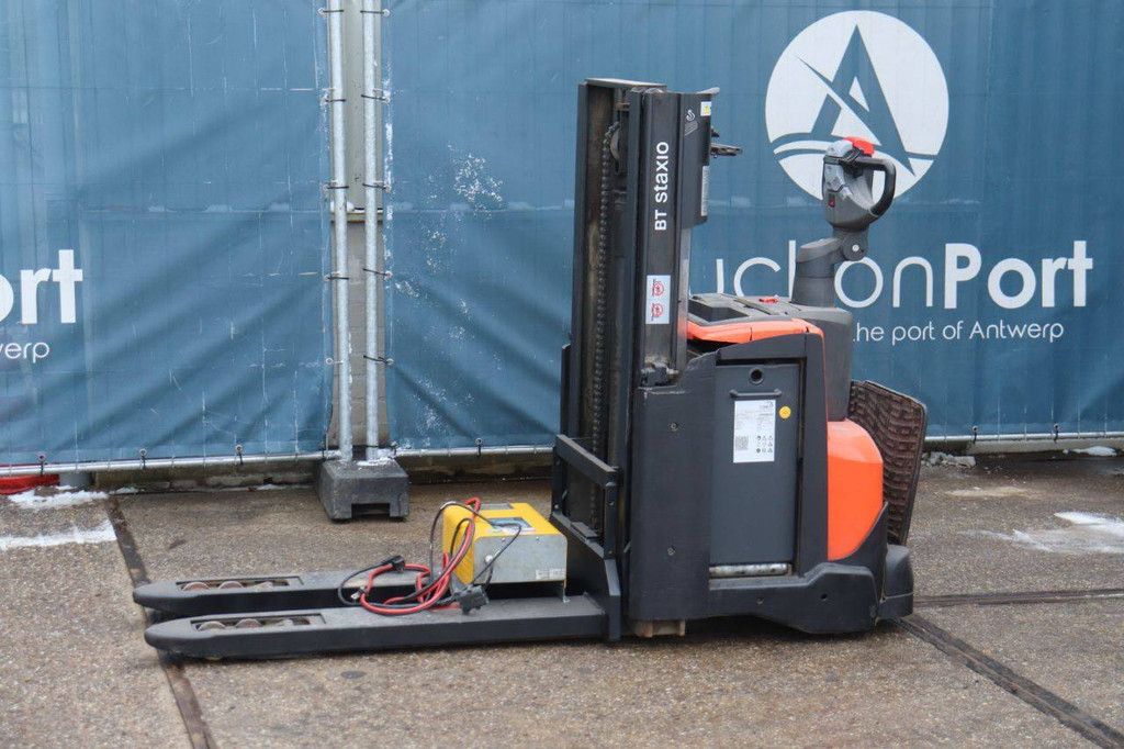Stapelaar BT SWE200D Elektrisch 2000kg 2015