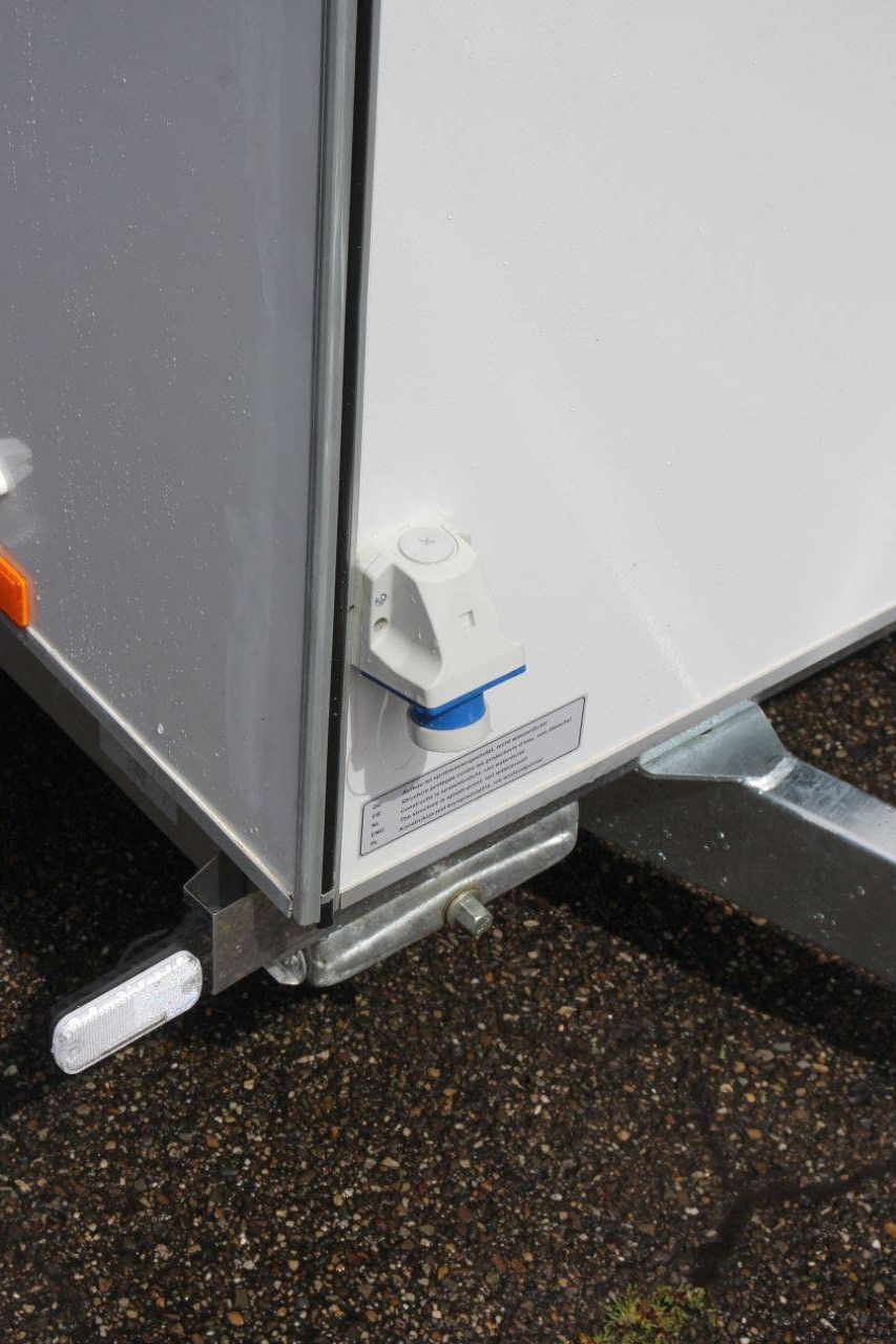Tomplan Caravan 1300kg 3200x1500x1800mm New