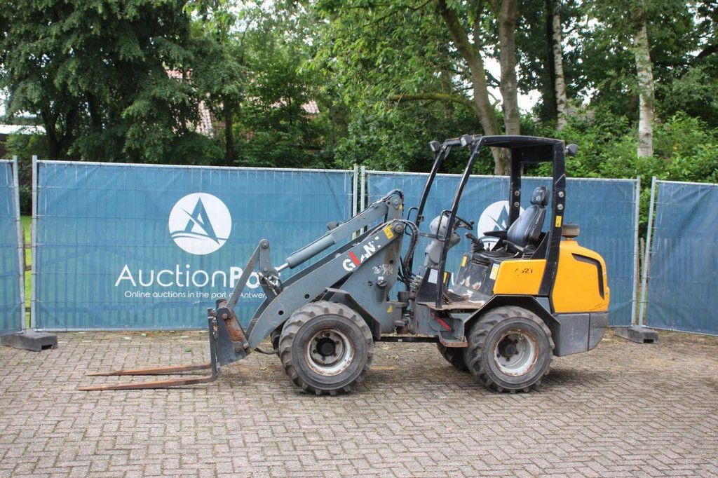 Articulated loader Giant V452T Diesel 26.5kW 2011