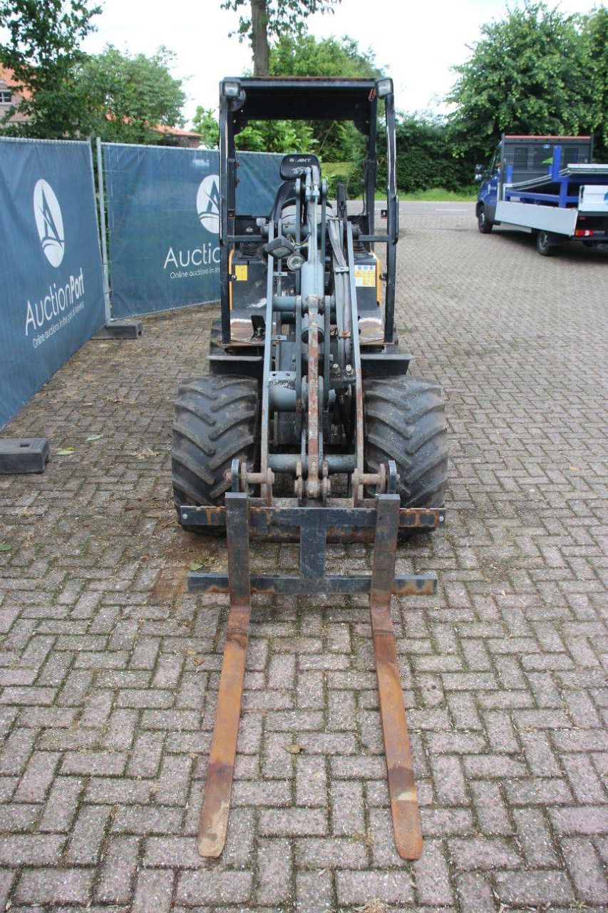 Articulated loader Giant V452T Diesel 26.5kW 2011