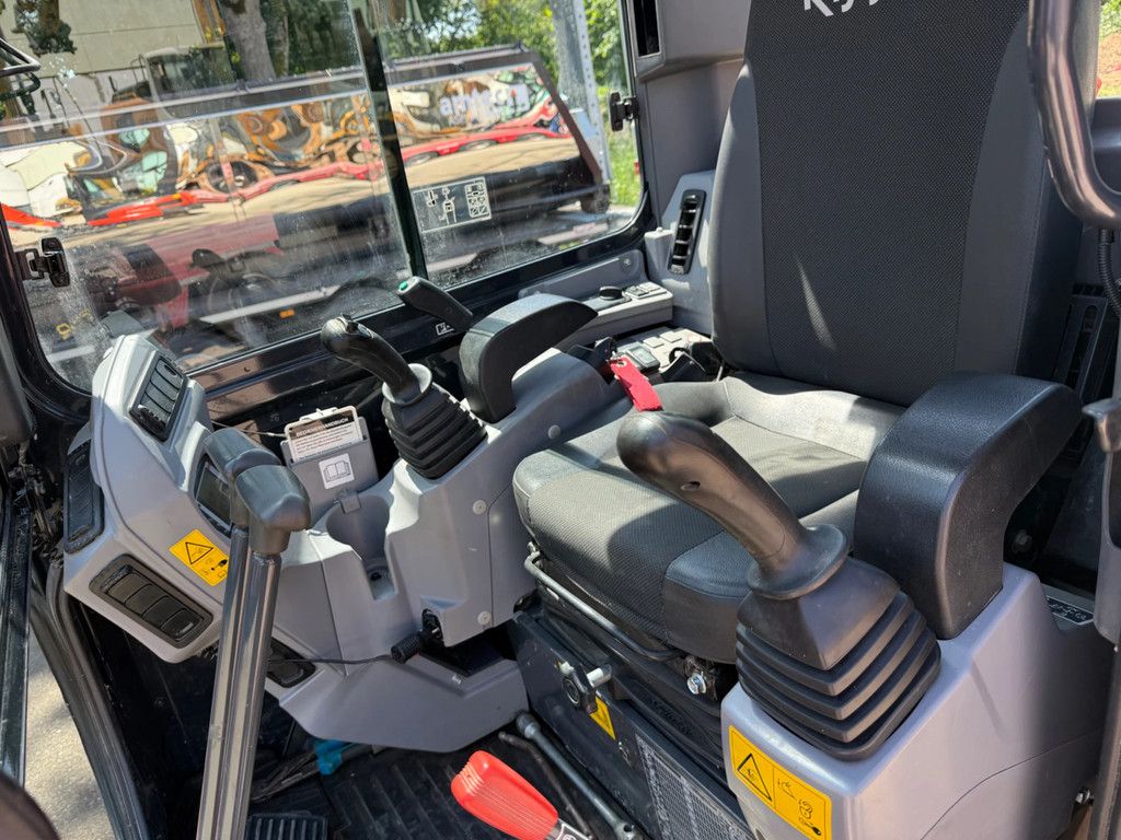 Kubota K037