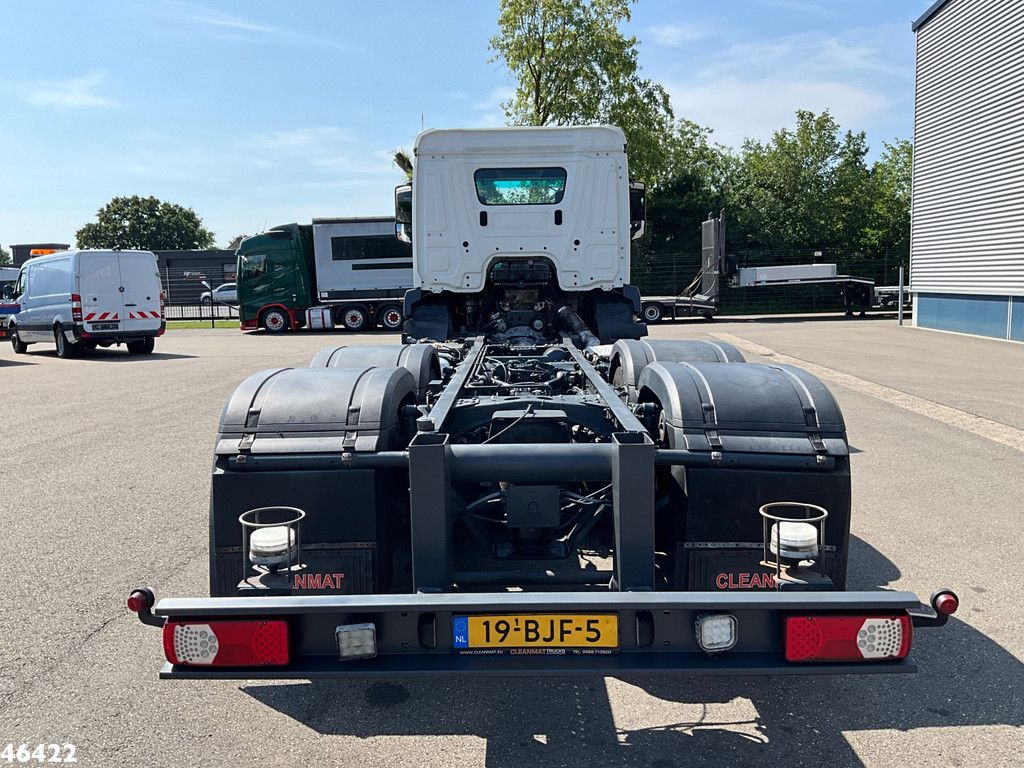 Mercedes-Benz Antos 2533 Chassis cabine with PTO Just 299.169 km!