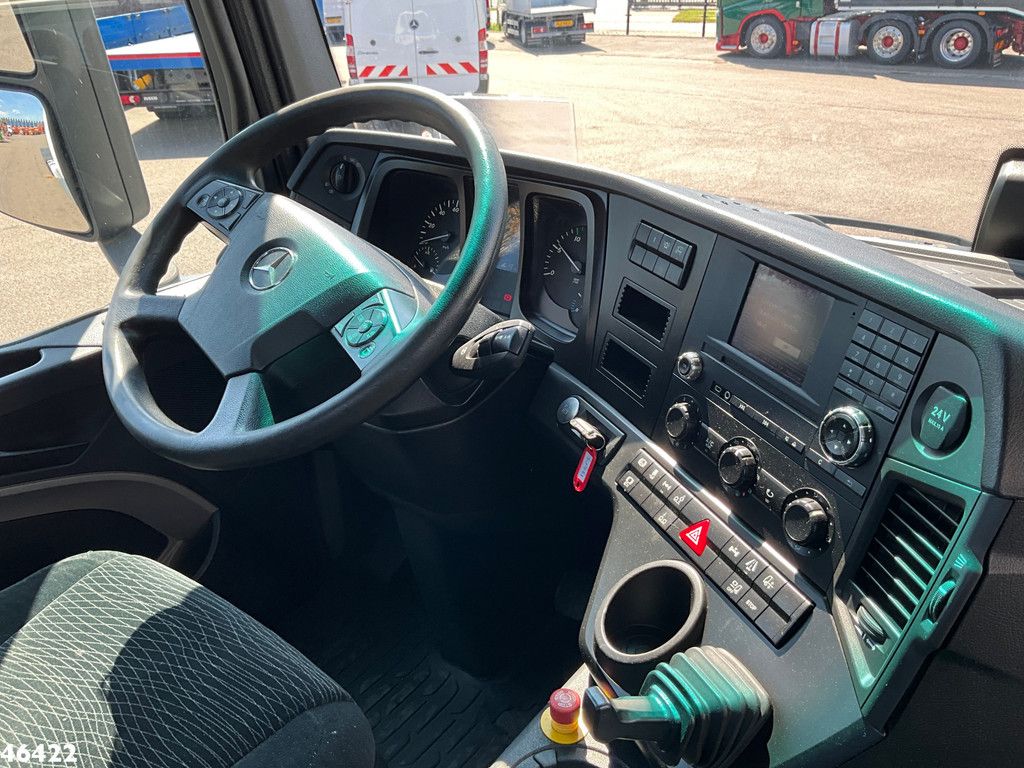 Mercedes-Benz Antos 2533 Chassis cabine with PTO Just 299.169 km!