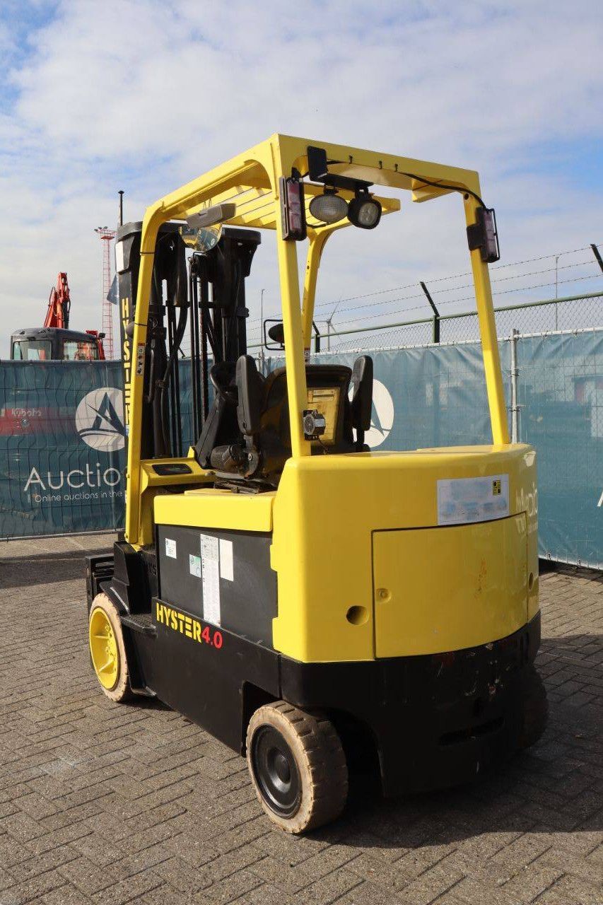 Hyster E4.00XL Electric Forklift 3680kg 3.7m 2011