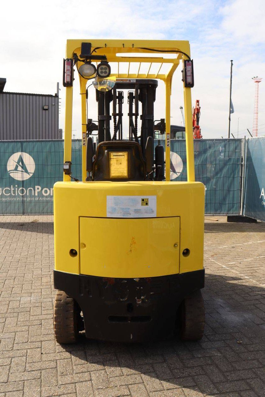 Hyster E4.00XL Electric Forklift 3680kg 3.7m 2011