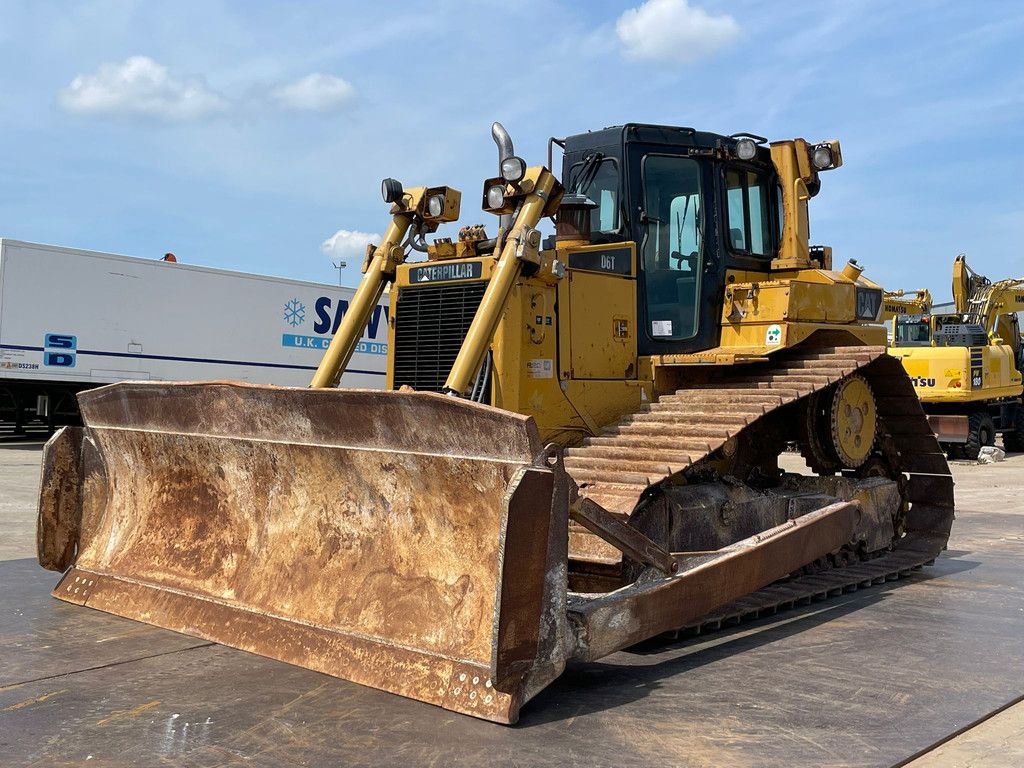 Caterpillar D6T LGP