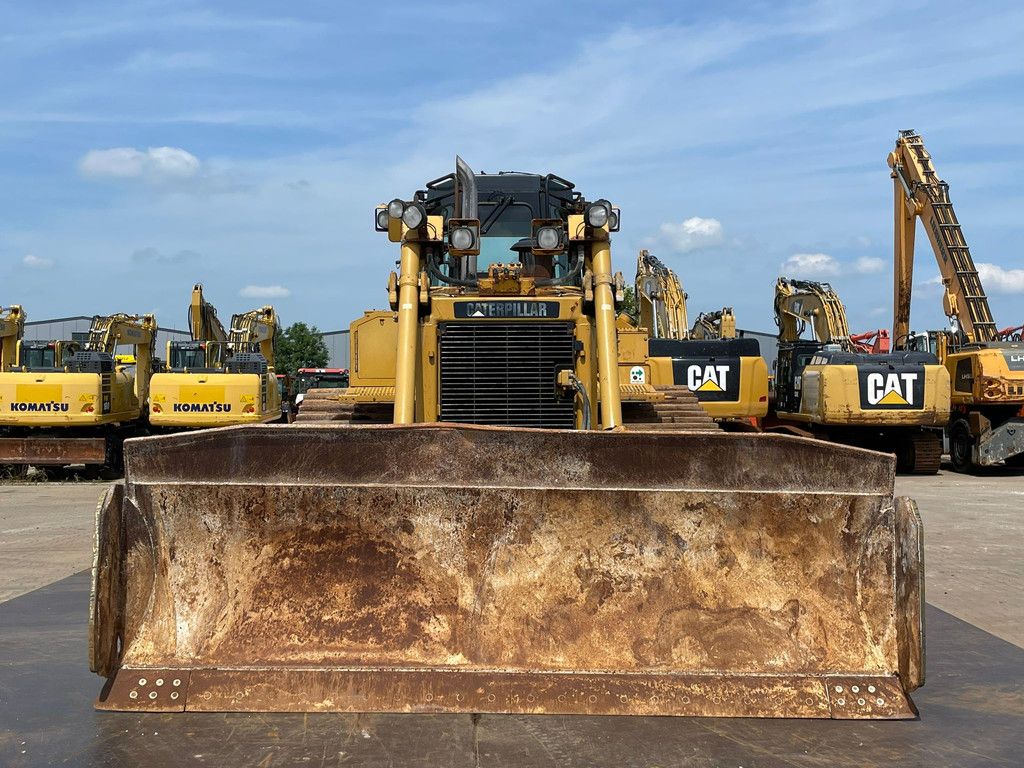 Caterpillar D6T LGP