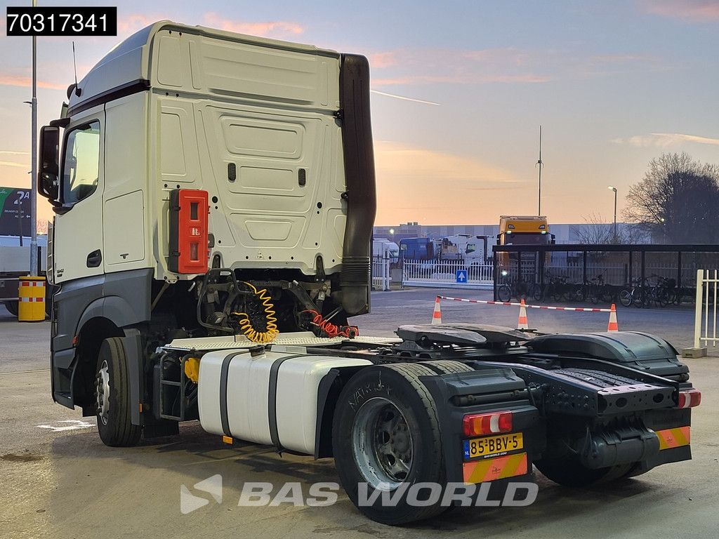 Mercedes Actros 1842 4X2 NL StreamSpace 2xTanks Euro6