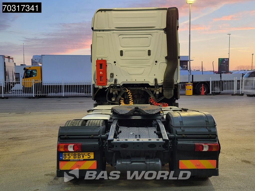 Mercedes Actros 1842 4X2 NL StreamSpace 2xTanks Euro6