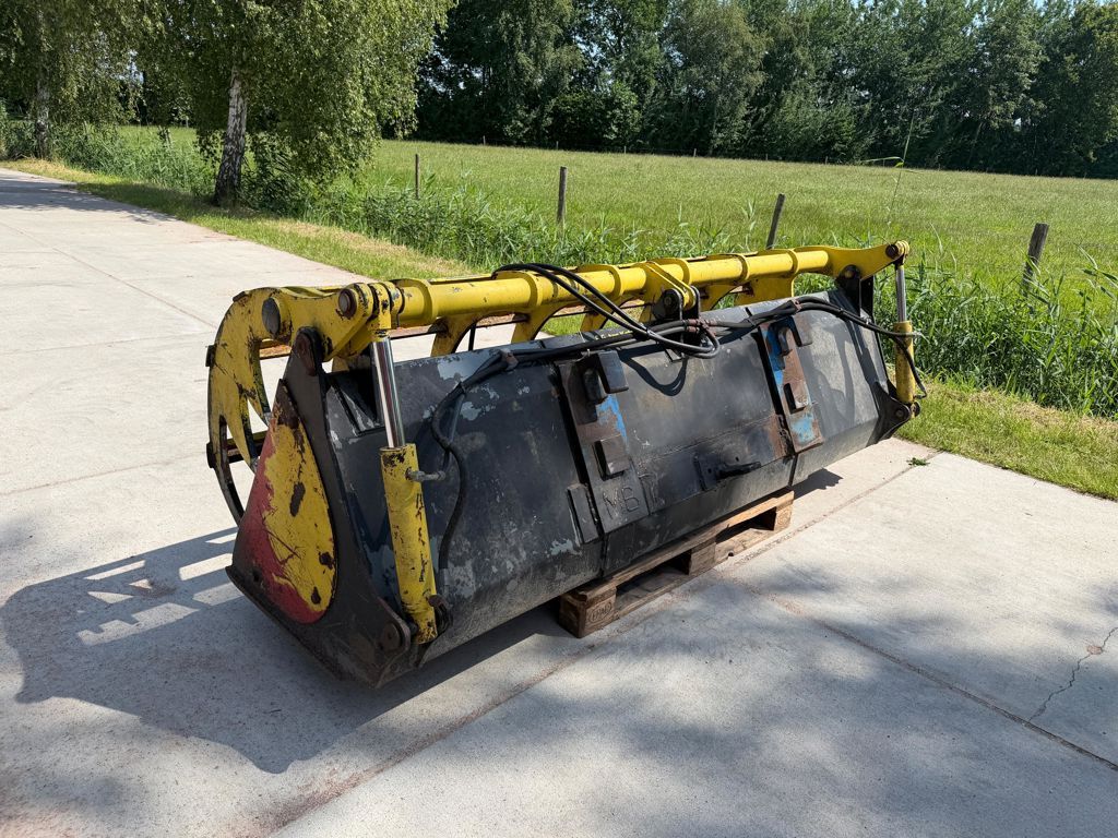 Merlo Pelikaanbak 2.6m
