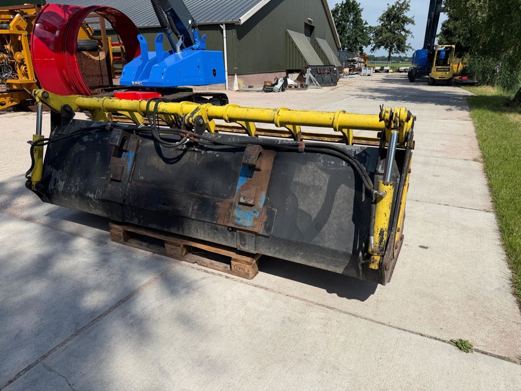 Merlo Pelikaanbak 2.6m