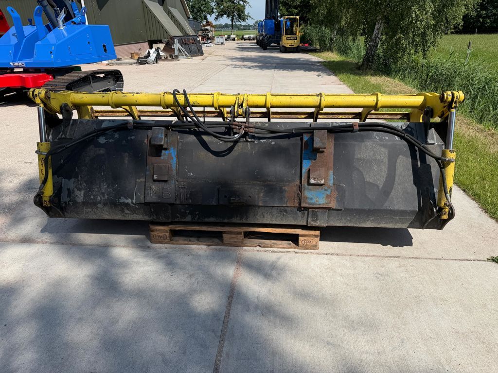 Merlo Pelikaanbak 2.6m