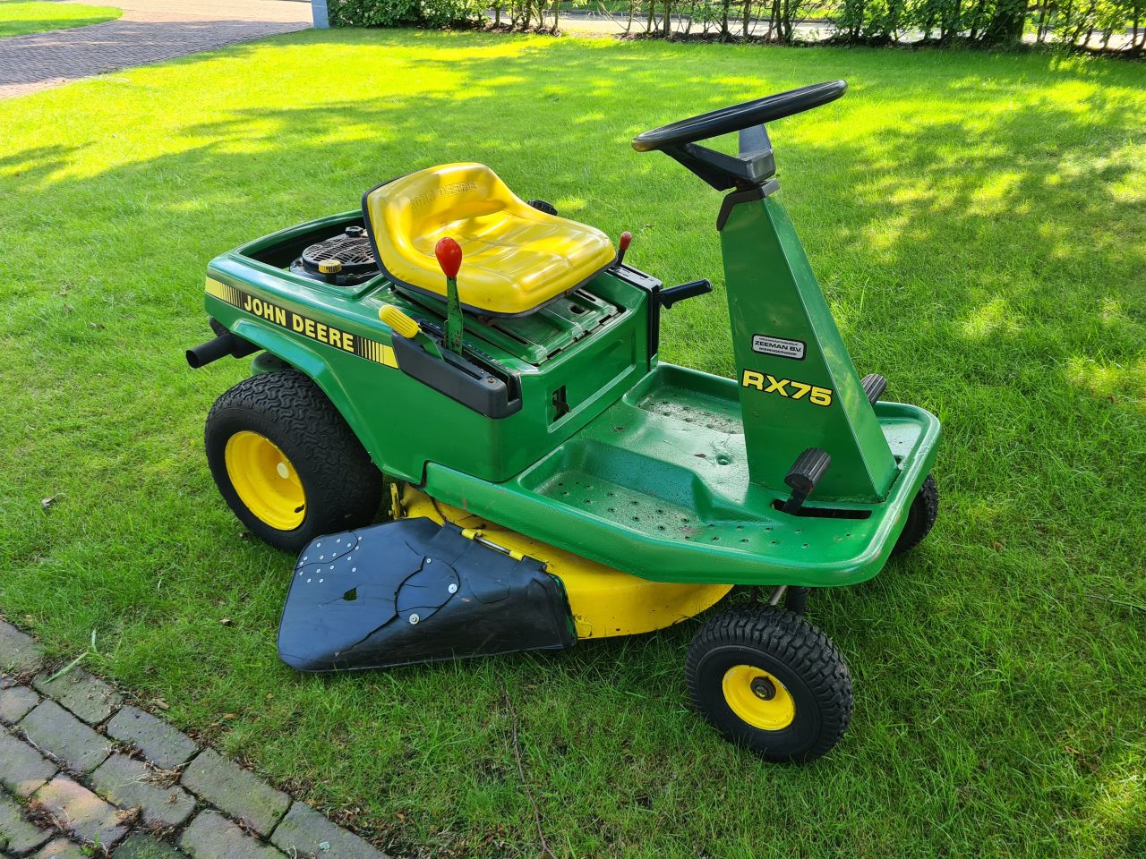 John Deere RX 75 zitmaaier.