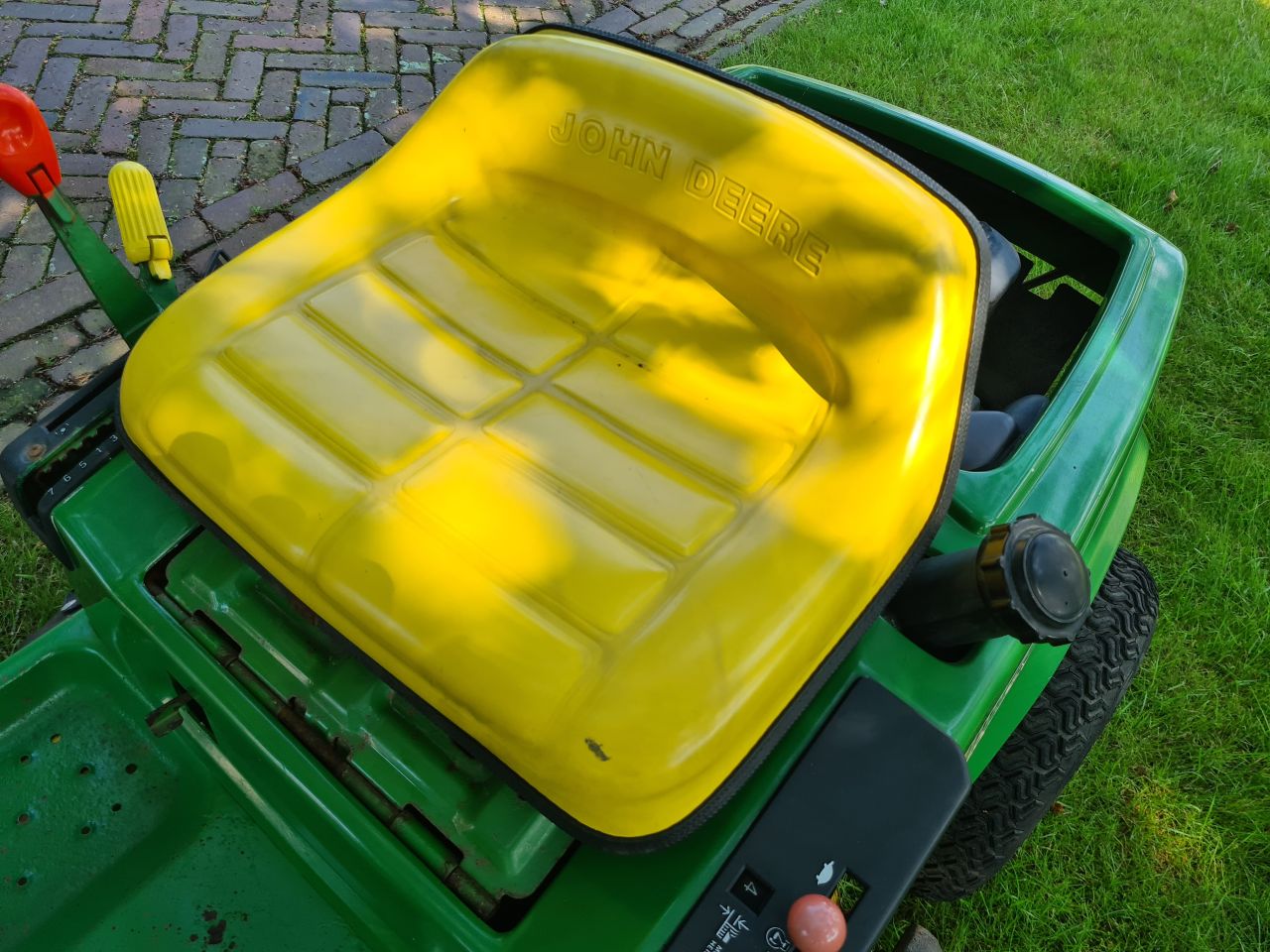 John Deere RX 75 zitmaaier.