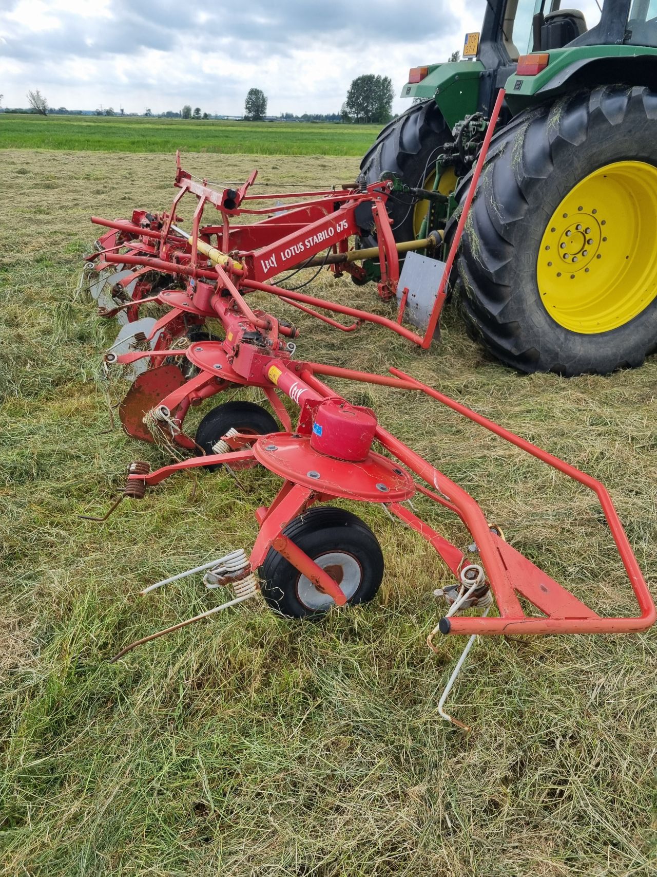 2x Lely Stabilo 675 schudder 2000/1999