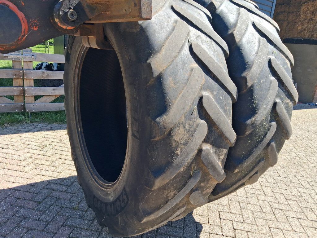 Michelin 520/70R38 banden