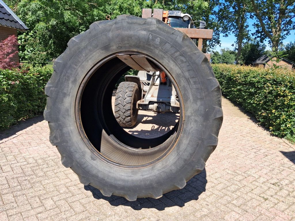 Michelin 520/70R38 banden