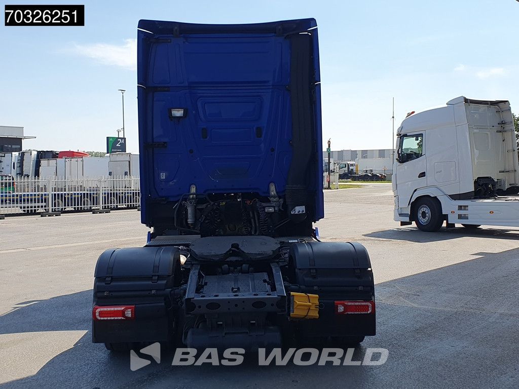 Mercedes Actros 1851 4X2 GigaSpace Mega Retarder Hebesattel 2x Tanks Alcoa's Standklima ACC Navi