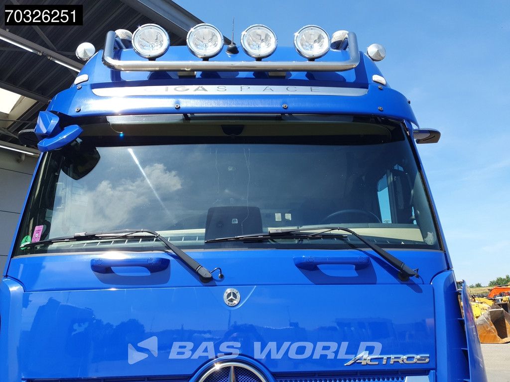 Mercedes Actros 1851 4X2 GigaSpace Mega Retarder Hebesattel 2x Tanks Alcoa's Standklima ACC Navi