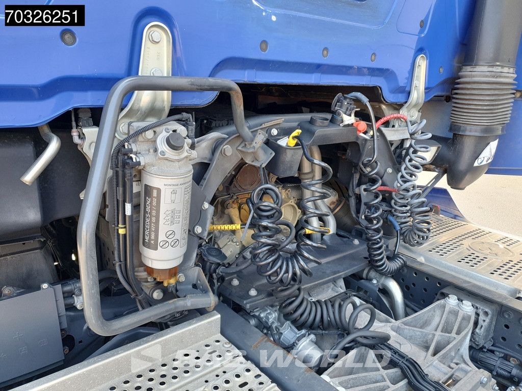 Mercedes Actros 1851 4X2 GigaSpace Mega Retarder Hebesattel 2x Tanks Alcoa's Standklima ACC Navi