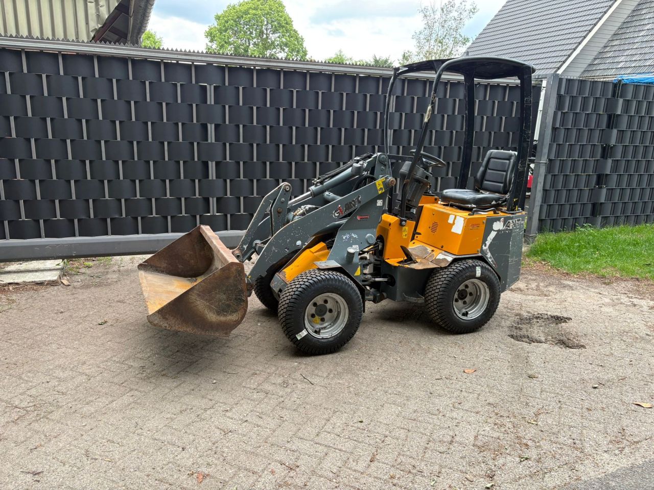 Giant shovel knikmops sherpa multi one schaffer schaeff weideman