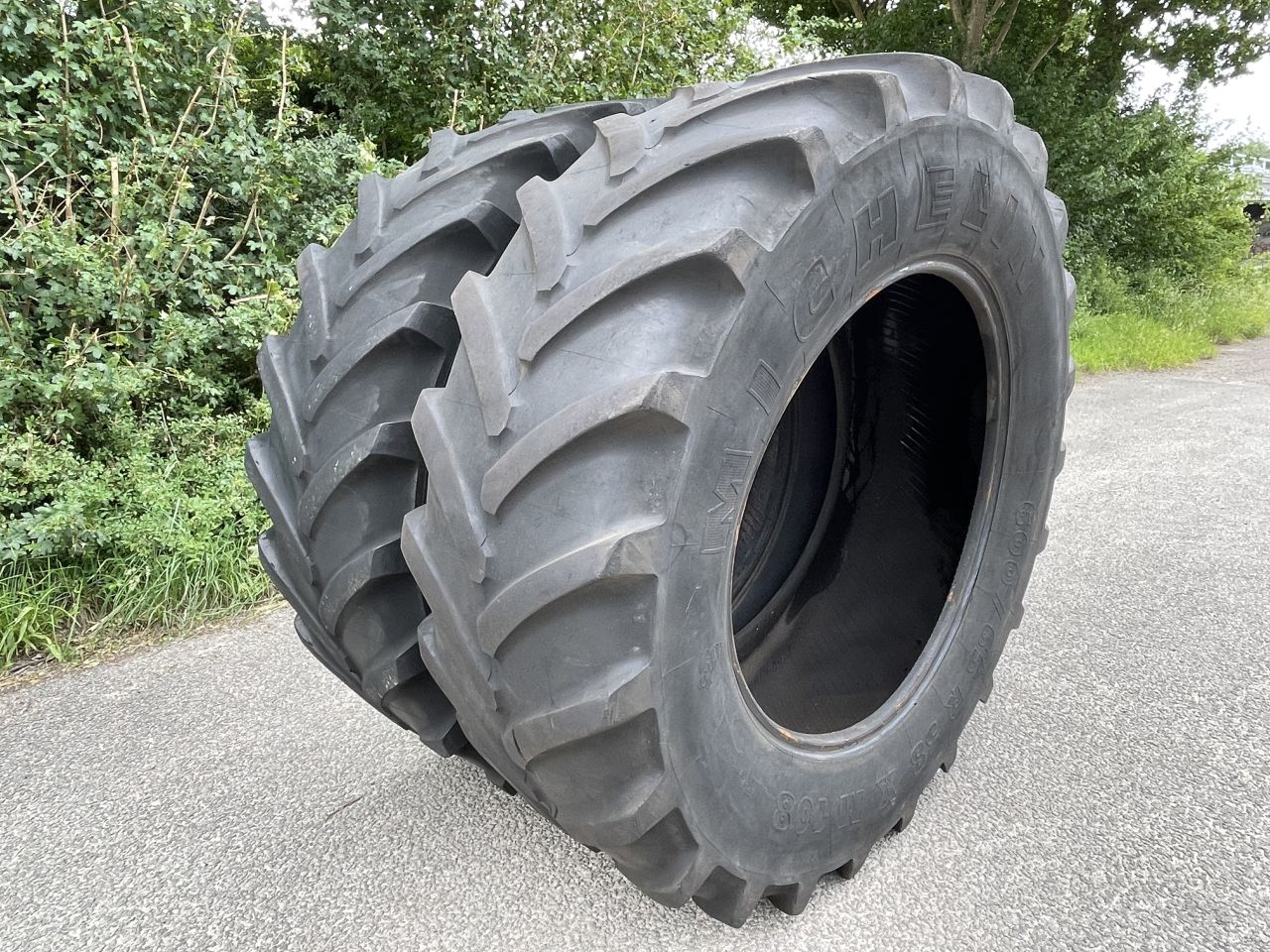 Michelin XM108 trekkerbanden 600-65r38