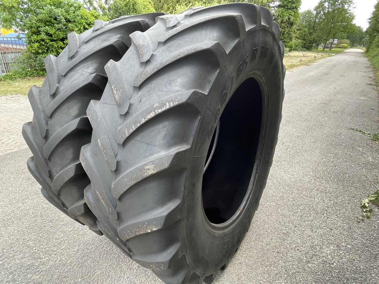 Michelin XM108 trekkerbanden 600-65r38