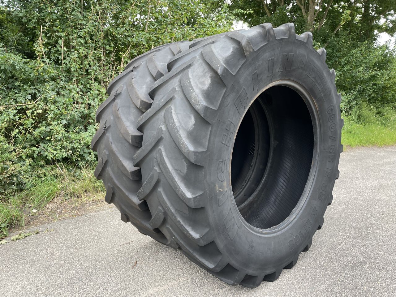 Michelin XM108 trekkerbanden 600-65r38